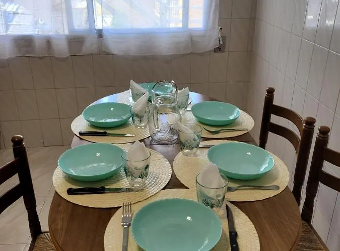 Piso De 3 En Centro De Apartment Mino